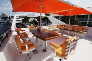MISSY B II - Flybridge 2